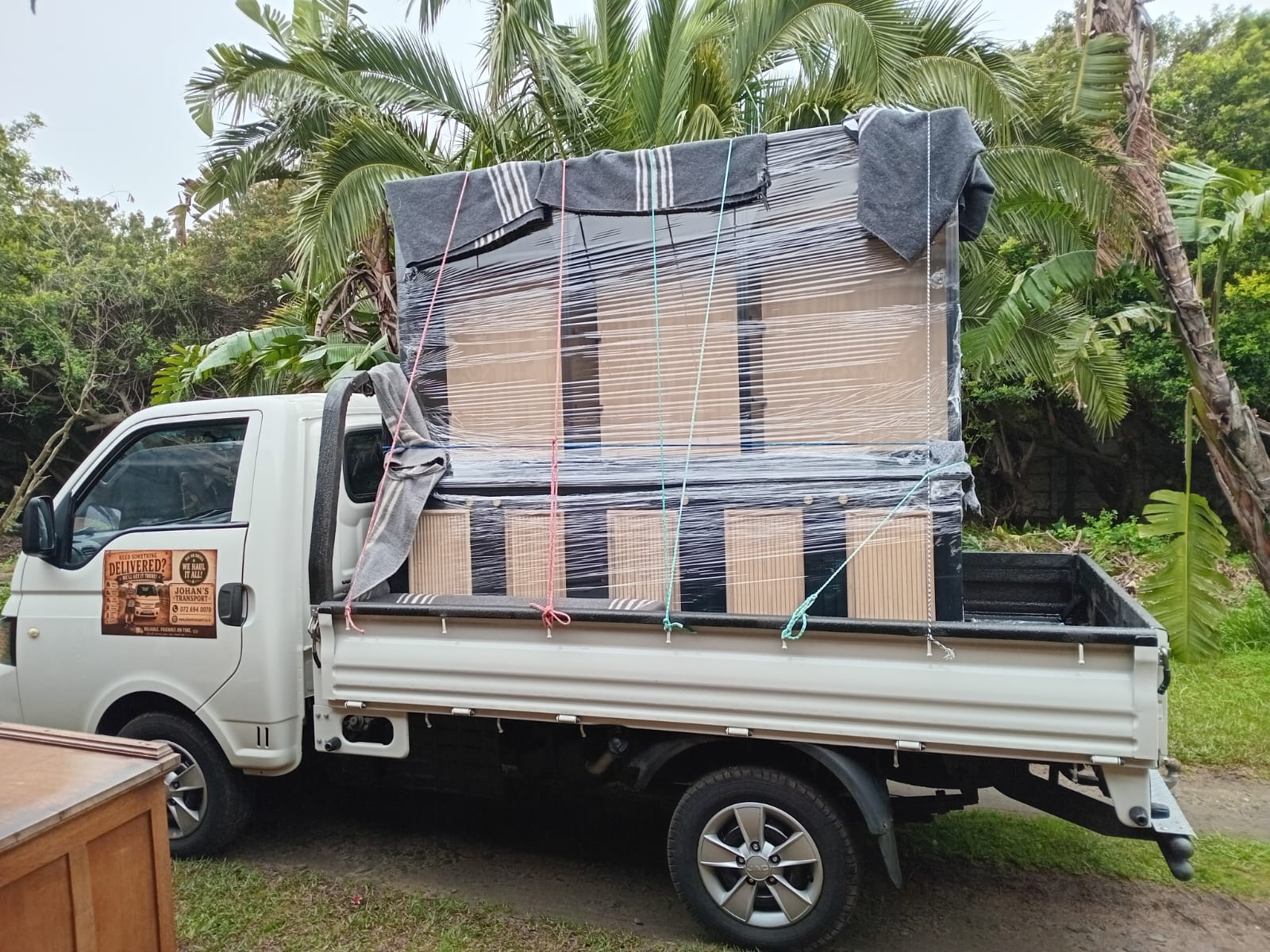 Door to door courier service Deep South
